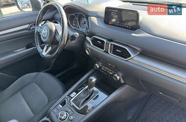 Позашляховик / Кросовер Mazda CX-5 2018 в 