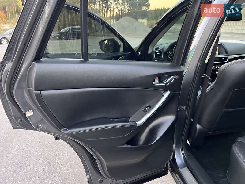 Позашляховик / Кросовер Mazda CX-5 2016 в Радивиліві