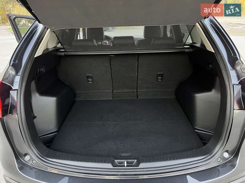 Позашляховик / Кросовер Mazda CX-5 2016 в Радивиліві