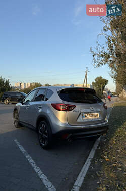 Позашляховик / Кросовер Mazda CX-5 2016 в  фото 7 Позашляховик / Кросовер Mazda CX-5 2016 в