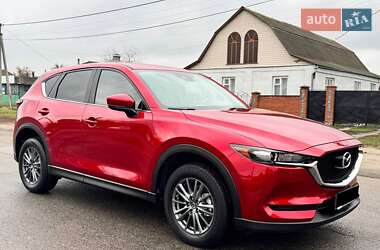 Позашляховик / Кросовер Mazda CX-5 2017 в 