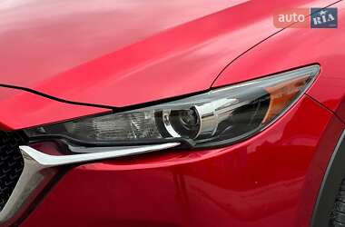 Позашляховик / Кросовер Mazda CX-5 2017 в 