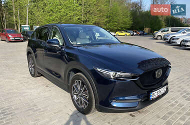 Позашляховик / Кросовер Mazda CX-5 2018 в  фото 4 Позашляховик / Кросовер Mazda CX-5 2018 в