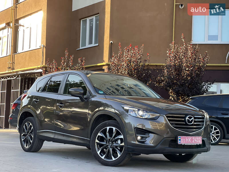 Позашляховик / Кросовер Mazda CX-5 2015 в  фото Позашляховик / Кросовер Mazda CX-5 2015 в