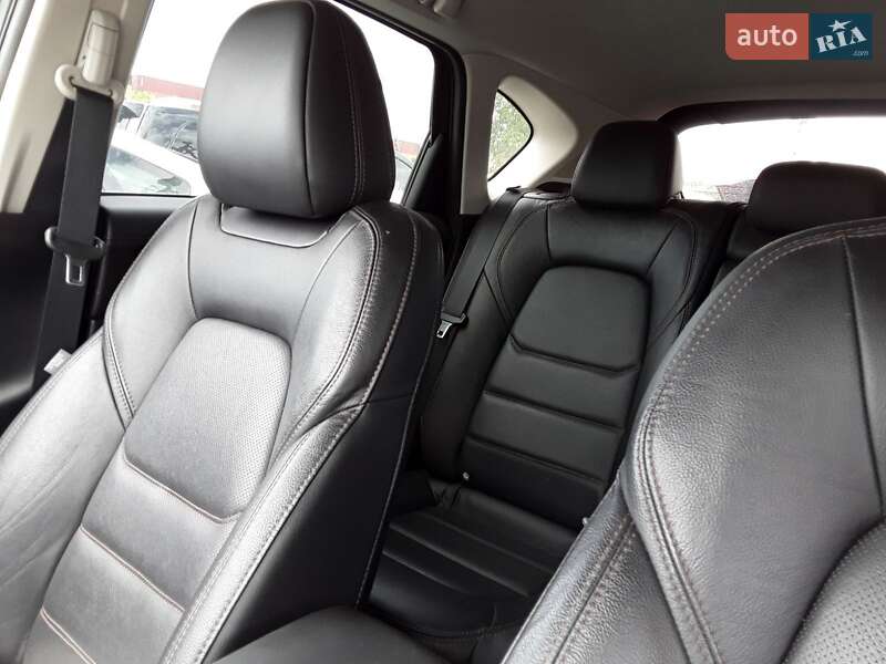 Позашляховик / Кросовер Mazda CX-5 2017 в Дніпрі фото 9 Позашляховик / Кросовер Mazda CX-5 2017 в Дніпрі