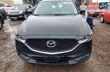 Позашляховик / Кросовер Mazda CX-5 2017 в  фото 5 Позашляховик / Кросовер Mazda CX-5 2017 в