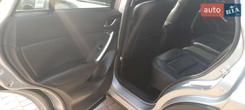 Внедорожник / Кроссовер Mazda CX-5 2016 в Миргороде