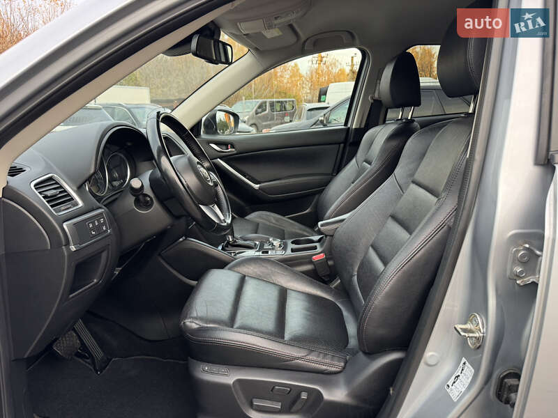 Внедорожник / Кроссовер Mazda CX-5 2016 в Дубно