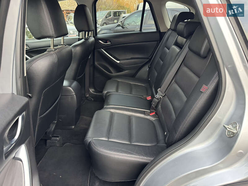 Внедорожник / Кроссовер Mazda CX-5 2016 в Дубно