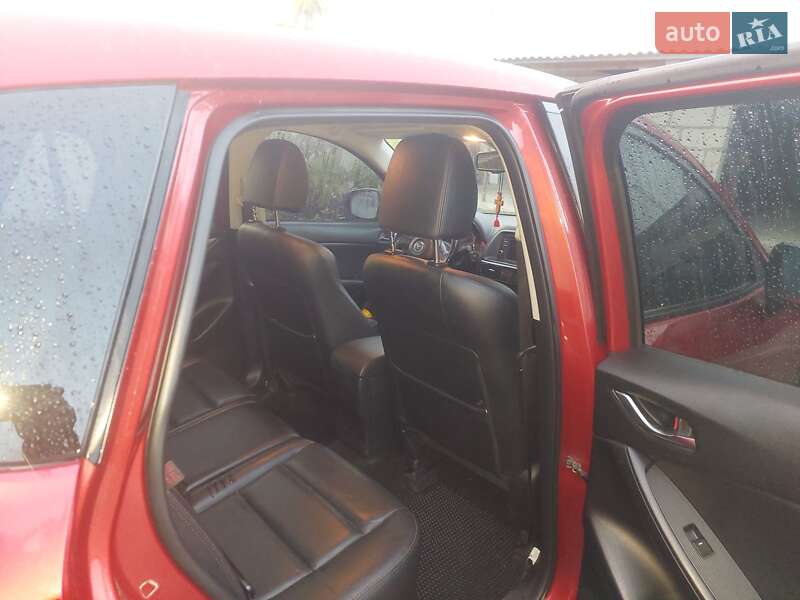 Позашляховик / Кросовер Mazda CX-5 2014 в Котельві