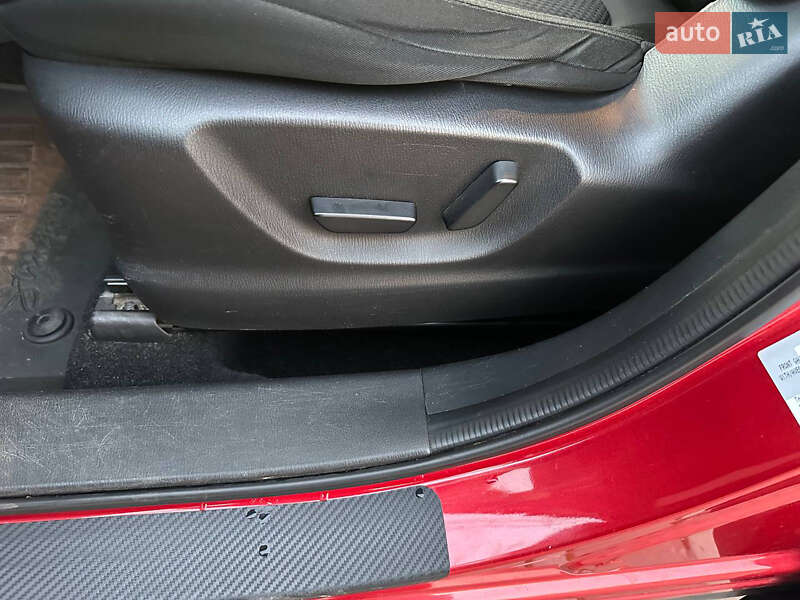 Позашляховик / Кросовер Mazda CX-5 2015 в Дніпрі