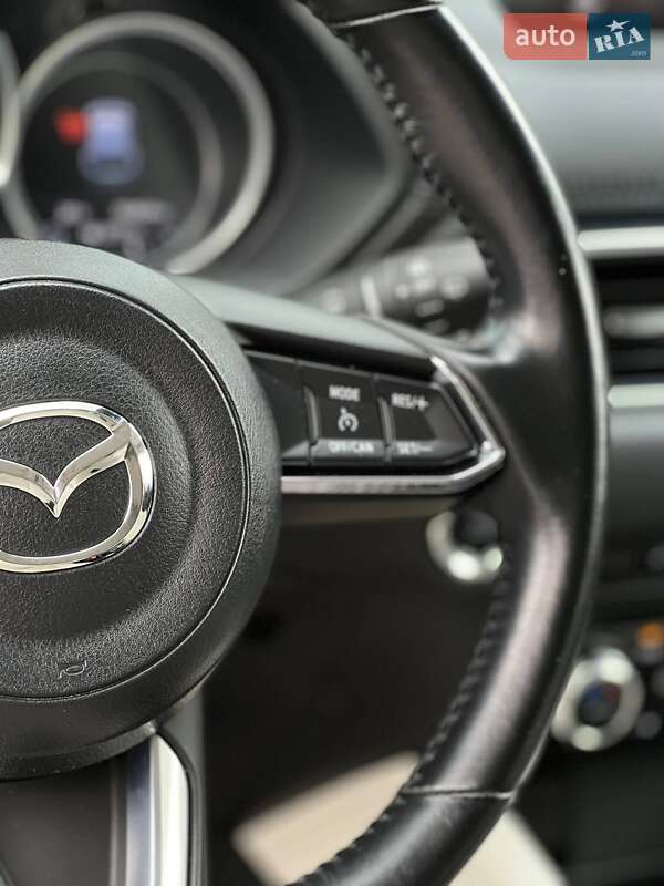 Позашляховик / Кросовер Mazda CX-5 2018 в Києві фото 37 Позашляховик / Кросовер Mazda CX-5 2018 в Києві
