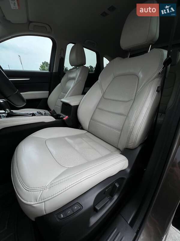 Позашляховик / Кросовер Mazda CX-5 2018 в Києві фото 41 Позашляховик / Кросовер Mazda CX-5 2018 в Києві