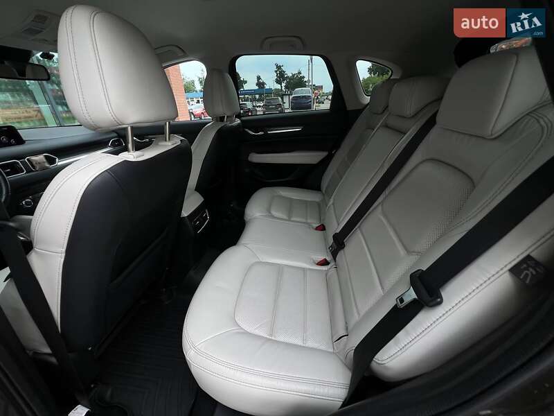 Позашляховик / Кросовер Mazda CX-5 2018 в Києві фото 44 Позашляховик / Кросовер Mazda CX-5 2018 в Києві