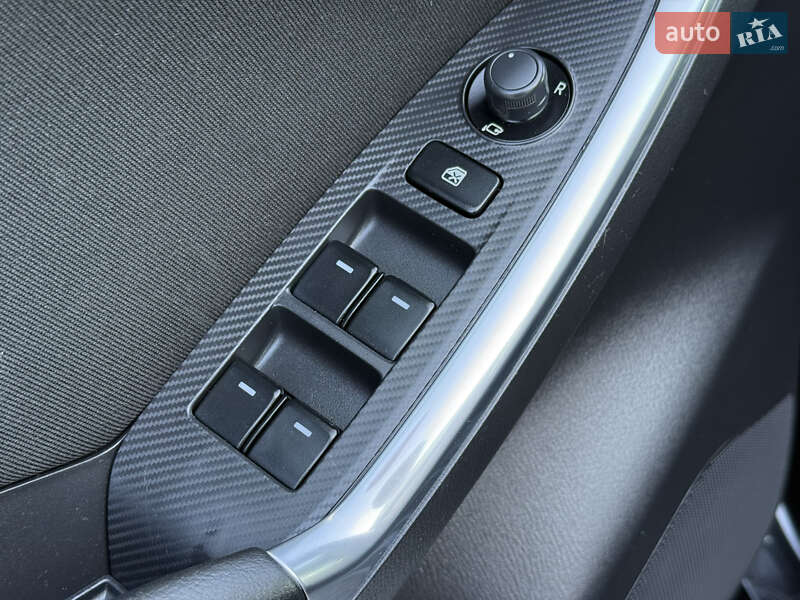 Внедорожник / Кроссовер Mazda CX-5 2015 в Ровно фото 34 Внедорожник / Кроссовер Mazda CX-5 2015 в Ровно