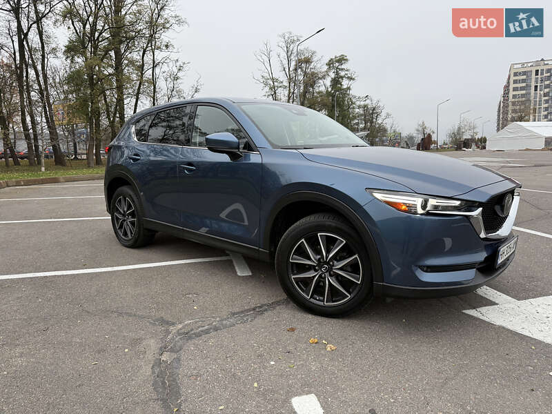 Внедорожник / Кроссовер Mazda CX-5 2017 в Киеве