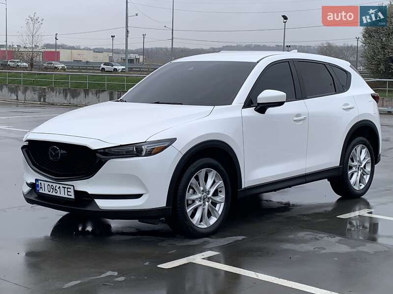 Внедорожник / Кроссовер Mazda CX-5 2017 в Киеве