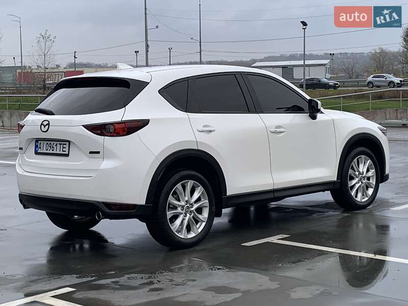 Внедорожник / Кроссовер Mazda CX-5 2017 в Киеве