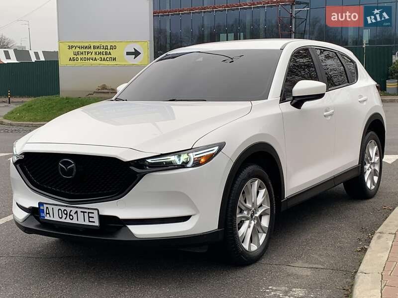 Внедорожник / Кроссовер Mazda CX-5 2017 в Киеве