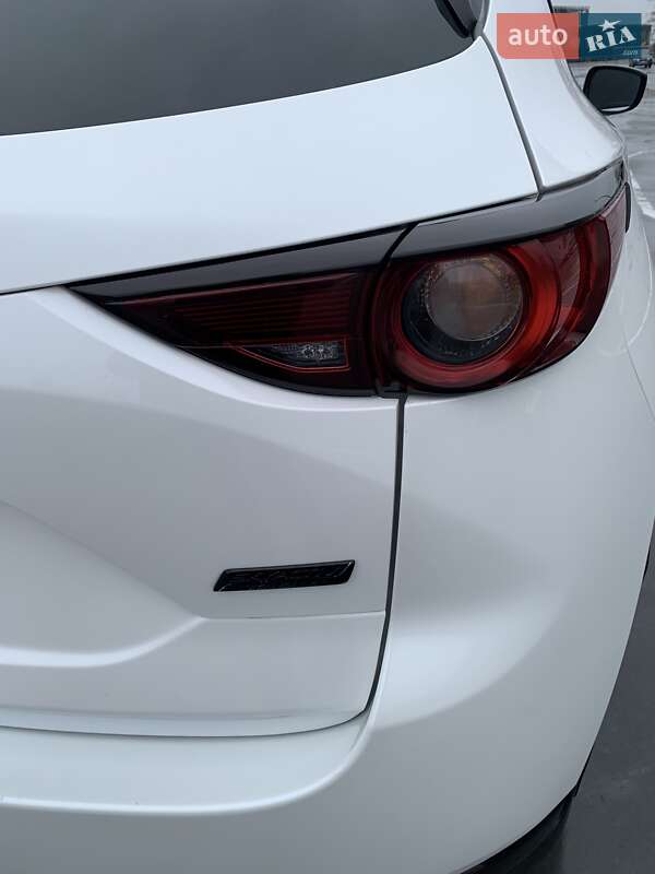 Внедорожник / Кроссовер Mazda CX-5 2017 в Киеве