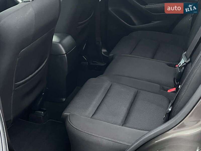 Внедорожник / Кроссовер Mazda CX-5 2016 в Киеве