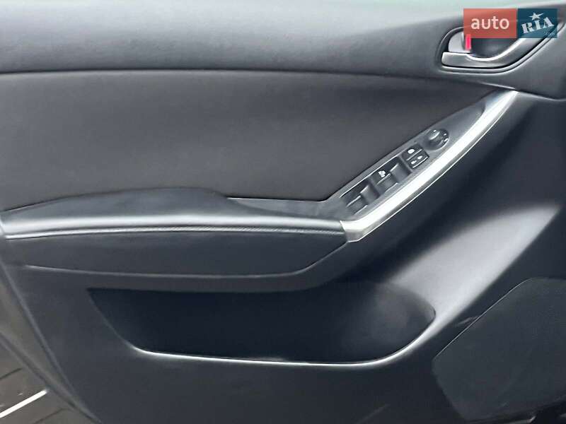 Внедорожник / Кроссовер Mazda CX-5 2016 в Киеве