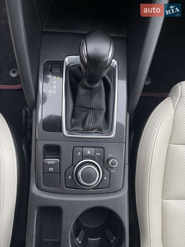 Внедорожник / Кроссовер Mazda CX-5 2015 в Софиевской Борщаговке