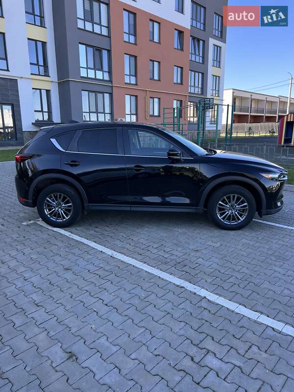 Позашляховик / Кросовер Mazda CX-5 2017 в Луцьку