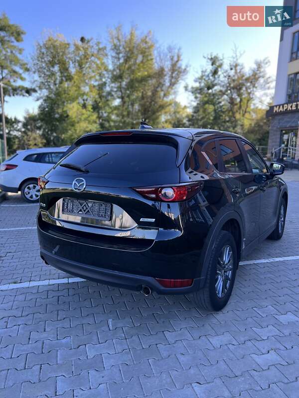 Позашляховик / Кросовер Mazda CX-5 2017 в Луцьку