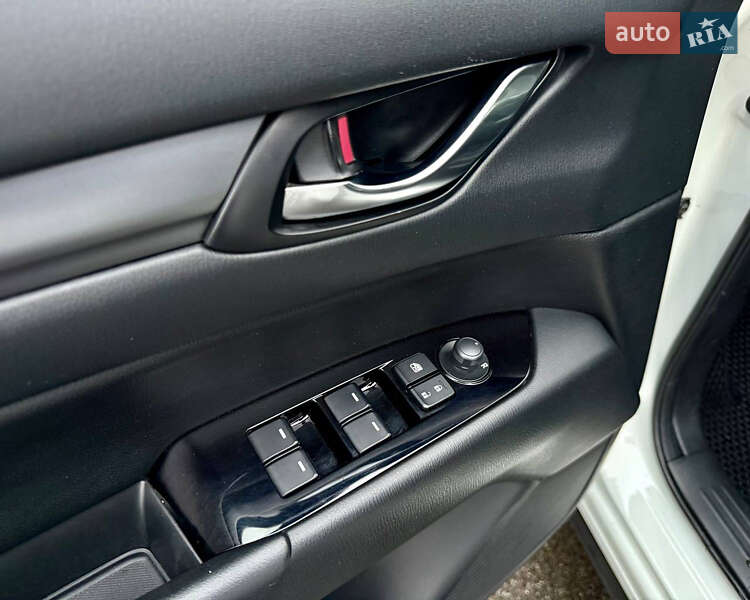 Позашляховик / Кросовер Mazda CX-5 2020 в Києві