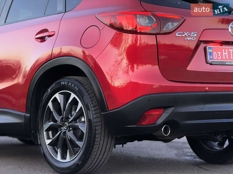 Позашляховик / Кросовер Mazda CX-5 2015 в Радивиліві