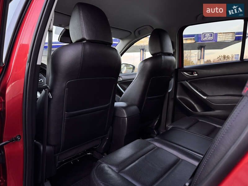 Позашляховик / Кросовер Mazda CX-5 2015 в Радивиліві
