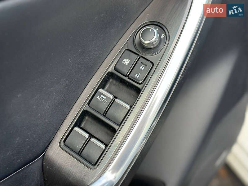 Позашляховик / Кросовер Mazda CX-5 2016 в Дніпрі фото 12 Позашляховик / Кросовер Mazda CX-5 2016 в Дніпрі