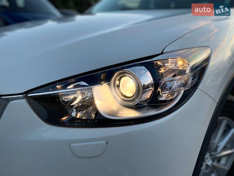 Позашляховик / Кросовер Mazda CX-5 2015 в Києві