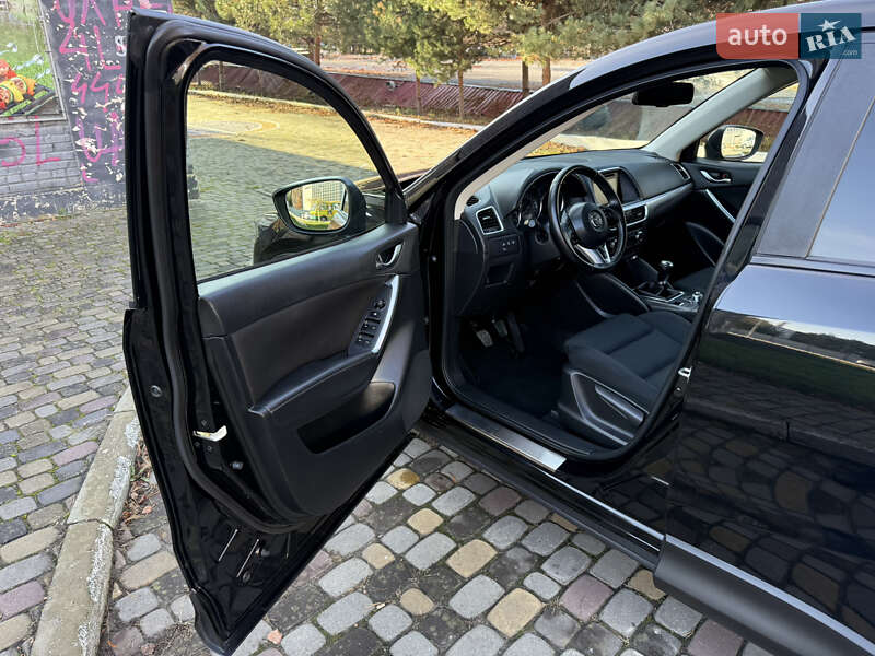 Позашляховик / Кросовер Mazda CX-5 2015 в Луцьку