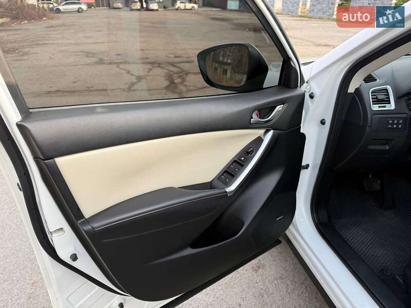 Позашляховик / Кросовер Mazda CX-5 2014 в Звягелі фото 15 Позашляховик / Кросовер Mazda CX-5 2014 в Звягелі