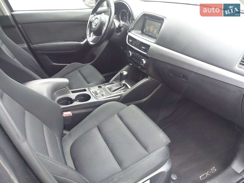 Внедорожник / Кроссовер Mazda CX-5 2015 в Новоархангельске