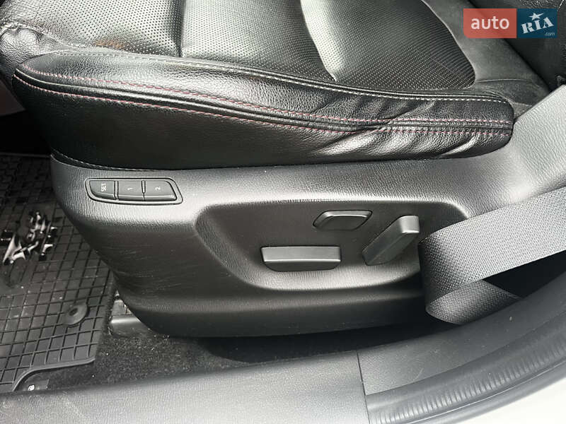 Внедорожник / Кроссовер Mazda CX-5 2015 в Луцке