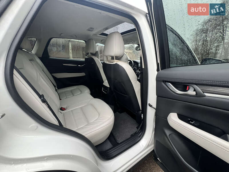 Позашляховик / Кросовер Mazda CX-5 2017 в Львові