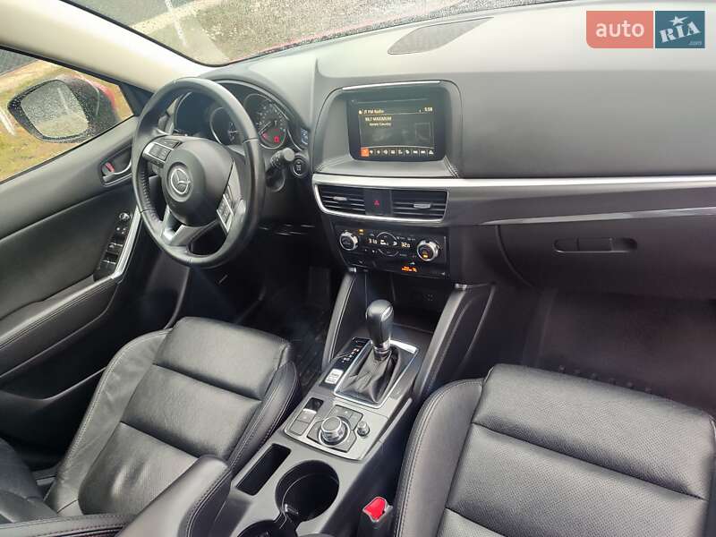 Внедорожник / Кроссовер Mazda CX-5 2016 в Луцке