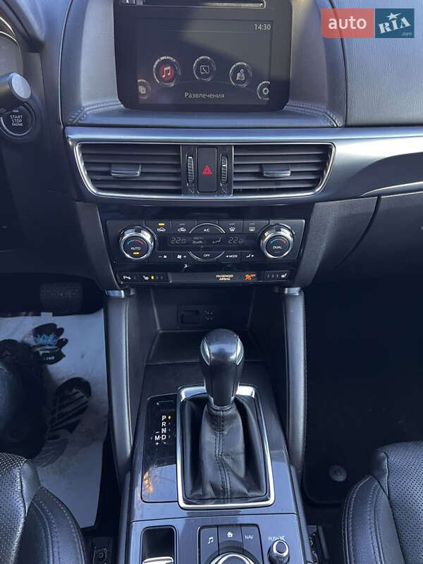 Внедорожник / Кроссовер Mazda CX-5 2016 в Луцке