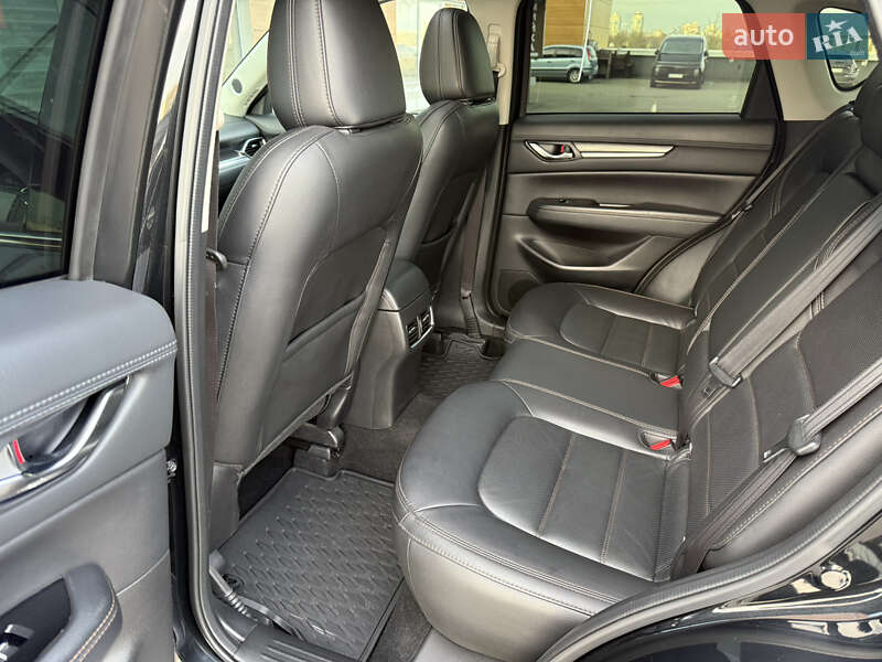 Позашляховик / Кросовер Mazda CX-5 2018 в Києві фото 71 Позашляховик / Кросовер Mazda CX-5 2018 в Києві