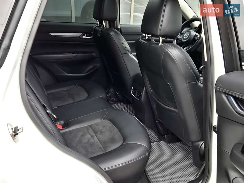 Позашляховик / Кросовер Mazda CX-5 2017 в Києві фото 14 Позашляховик / Кросовер Mazda CX-5 2017 в Києві