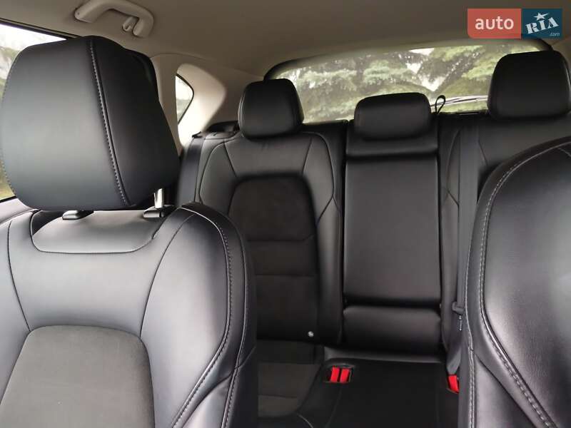 Позашляховик / Кросовер Mazda CX-5 2023 в Дніпрі