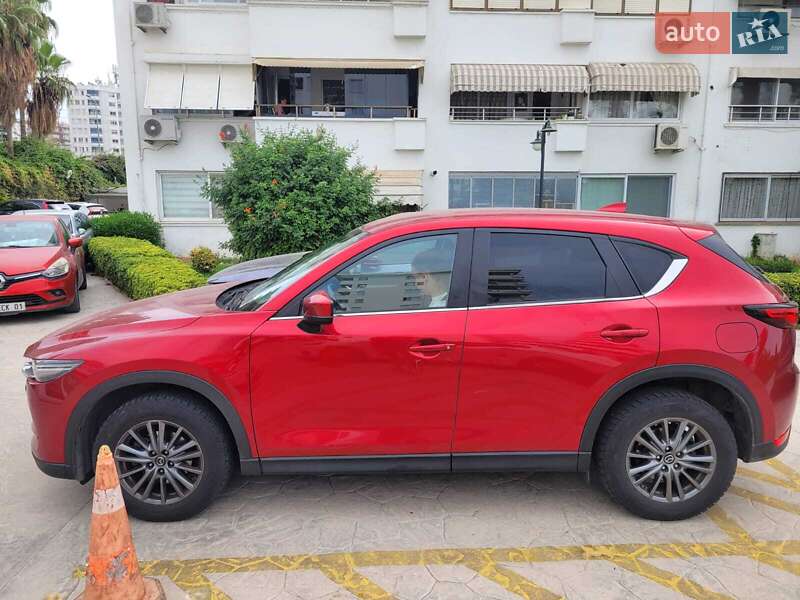 Внедорожник / Кроссовер Mazda CX-5 2017 в Киеве