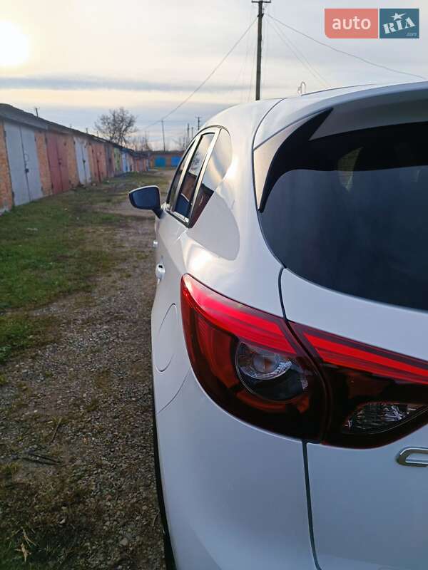 Внедорожник / Кроссовер Mazda CX-5 2015 в Гадяче