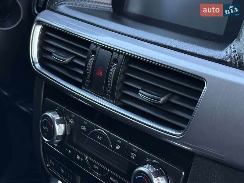 Внедорожник / Кроссовер Mazda CX-5 2015 в Ровно