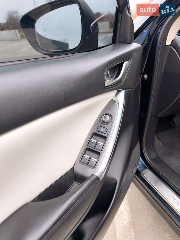 Внедорожник / Кроссовер Mazda CX-5 2015 в Ирпене