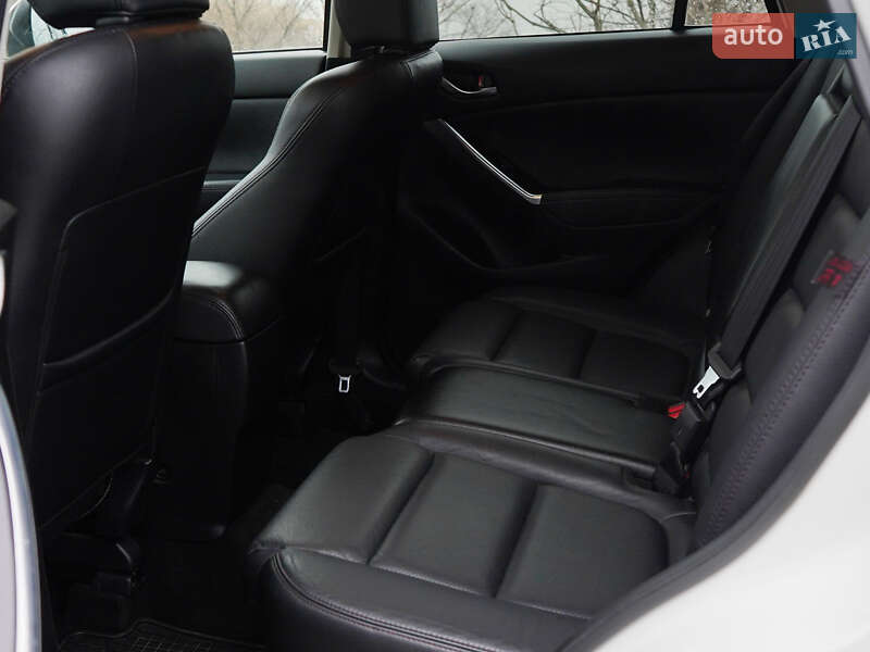 Внедорожник / Кроссовер Mazda CX-5 2017 в Днепре