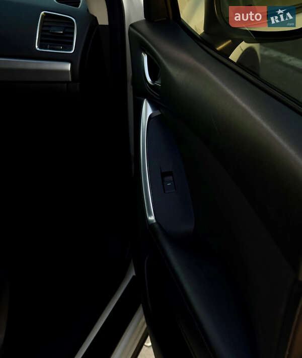 Внедорожник / Кроссовер Mazda CX-5 2015 в Черкассах